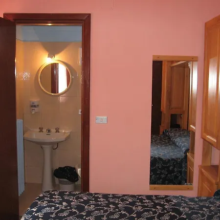 Casale Отель *